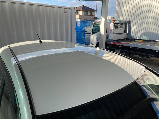 リーフ Ｘ（３０ｋｗｈ）　１１９ｋｍ走行可能　３０Ｘ　ＯＺ１８ＡＷ　ローダウン　純正ナビ　ＴＶ　ＴＶキャンセラー　ＥＴＣ　ドライブレコーダー　ＬＥＤライト　ＬＥＤフォグ　エマージェンシーブレーキ　シート＆ハンドルヒーター（20枚目）