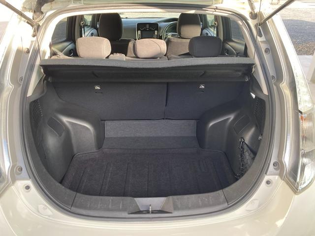 リーフ Ｘ（３０ｋｗｈ）　１１９ｋｍ走行可能　３０Ｘ　ＯＺ１８ＡＷ　ローダウン　純正ナビ　ＴＶ　ＴＶキャンセラー　ＥＴＣ　ドライブレコーダー　ＬＥＤライト　ＬＥＤフォグ　エマージェンシーブレーキ　シート＆ハンドルヒーター（29枚目）