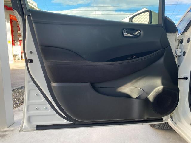 リーフ Ｘ（３０ｋｗｈ）　１１９ｋｍ走行可能　３０Ｘ　ＯＺ１８ＡＷ　ローダウン　純正ナビ　ＴＶ　ＴＶキャンセラー　ＥＴＣ　ドライブレコーダー　ＬＥＤライト　ＬＥＤフォグ　エマージェンシーブレーキ　シート＆ハンドルヒーター（34枚目）