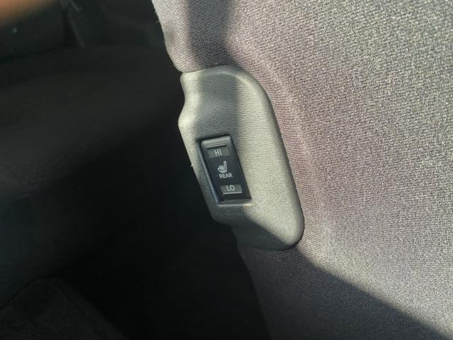 リーフ Ｘ（３０ｋｗｈ）　１１９ｋｍ走行可能　３０Ｘ　ＯＺ１８ＡＷ　ローダウン　純正ナビ　ＴＶ　ＴＶキャンセラー　ＥＴＣ　ドライブレコーダー　ＬＥＤライト　ＬＥＤフォグ　エマージェンシーブレーキ　シート＆ハンドルヒーター（37枚目）