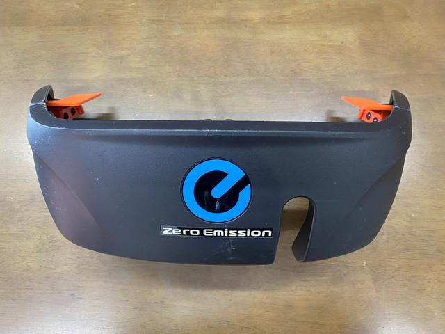 リーフ Ｘ（３０ｋｗｈ）　１１９ｋｍ走行可能　３０Ｘ　ＯＺ１８ＡＷ　ローダウン　純正ナビ　ＴＶ　ＴＶキャンセラー　ＥＴＣ　ドライブレコーダー　ＬＥＤライト　ＬＥＤフォグ　エマージェンシーブレーキ　シート＆ハンドルヒーター（50枚目）