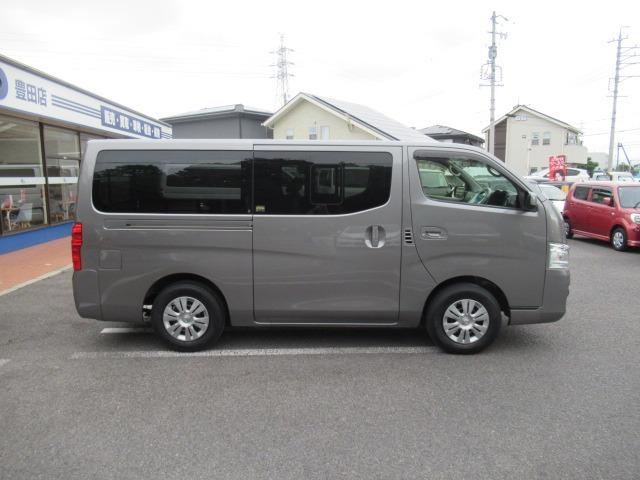 ＮＶ３５０キャラバンバン ロングプレミアムＧＸターボ　２．５リッターディーゼルターボ　２ＷＤ／４ＷＤ切替式　ＮＯＸ適合車　Ｂｌｕｅｔｏｏｔｈ対応ナビフルセグナビ　ＥＴＣ　バックカメラ　スマートキープッシュスタート電動格納式ドアミラー　車検　整備　保証付き（8枚目）
