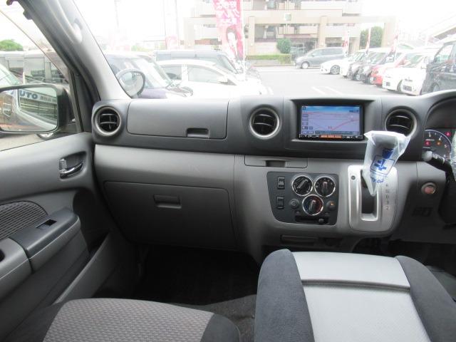 ＮＶ３５０キャラバンバン ロングプレミアムＧＸターボ　２．５リッターディーゼルターボ　２ＷＤ／４ＷＤ切替式　ＮＯＸ適合車　Ｂｌｕｅｔｏｏｔｈ対応ナビフルセグナビ　ＥＴＣ　バックカメラ　スマートキープッシュスタート電動格納式ドアミラー　車検　整備　保証付き（16枚目）