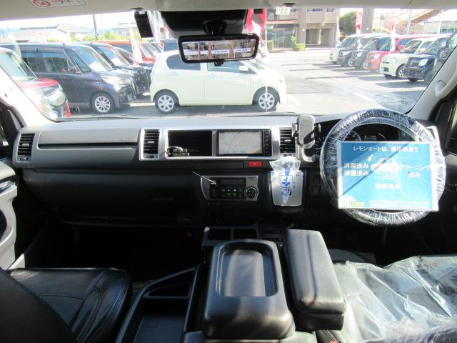 ハイエースワゴン ＧＬ　純正ＳＤナビ　フルセグ　パノラビックビューモニター　Ｂｌｕｅｔｏｏｔｈ　スマートキー　パワースライド　デジタルインナーミラー　ＬＥＤヘッドライト　フォグ　プリクラッシュセーフティ　１０人乗　１オーナー（15枚目）