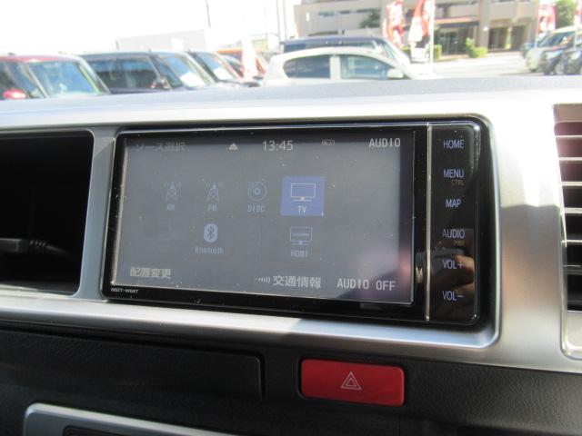 ハイエースワゴン ＧＬ　純正ＳＤナビ　フルセグ　パノラビックビューモニター　Ｂｌｕｅｔｏｏｔｈ　スマートキー　パワースライド　デジタルインナーミラー　ＬＥＤヘッドライト　フォグ　プリクラッシュセーフティ　１０人乗　１オーナー（20枚目）
