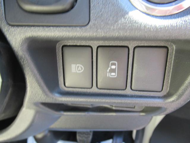 ハイエースワゴン ＧＬ　純正ＳＤナビ　フルセグ　パノラビックビューモニター　Ｂｌｕｅｔｏｏｔｈ　スマートキー　パワースライド　デジタルインナーミラー　ＬＥＤヘッドライト　フォグ　プリクラッシュセーフティ　１０人乗　１オーナー（33枚目）