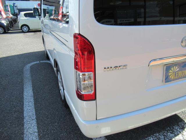 ハイエースワゴン ＧＬ　純正ＳＤナビ　フルセグ　パノラビックビューモニター　Ｂｌｕｅｔｏｏｔｈ　スマートキー　パワースライド　デジタルインナーミラー　ＬＥＤヘッドライト　フォグ　プリクラッシュセーフティ　１０人乗　１オーナー（57枚目）