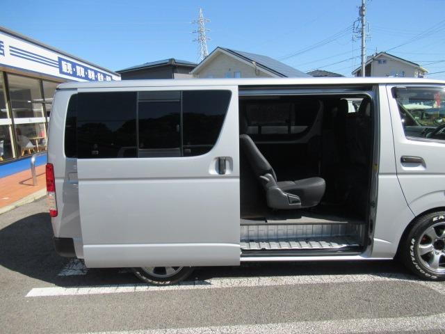 ハイエースバン ロングＤＸ　２．５リッターディーゼルターボ　ＮＯＸ適合車　地デジナビ　ＥＴＣ　バックカメラ　デジタルインナーミラー　バッドフェイスボンネット　ＬＥＤヘッドライト　バンパーガード　ローダウン社外アルミＴベルト交換済（47枚目）