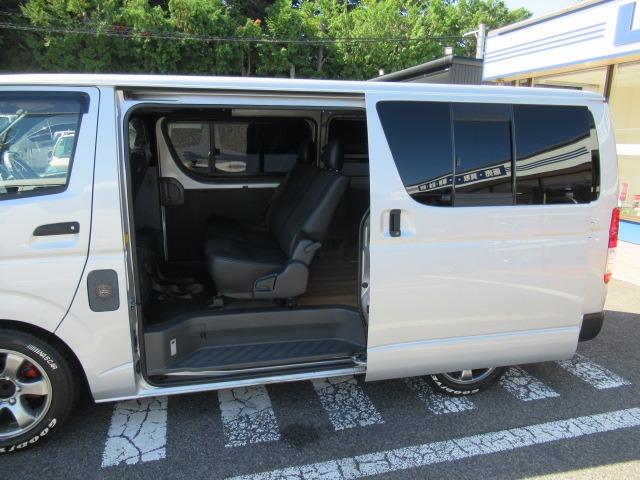 ハイエースバン ロングＤＸ　２．５リッターディーゼルターボ　ＮＯＸ適合車　地デジナビ　ＥＴＣ　バックカメラ　デジタルインナーミラー　バッドフェイスボンネット　ＬＥＤヘッドライト　バンパーガード　ローダウン社外アルミＴベルト交換済（50枚目）