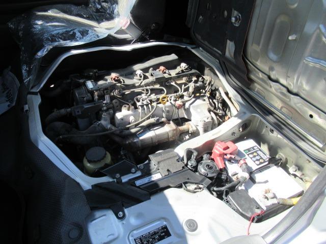 ハイエースバン ロングＤＸ　２．５リッターディーゼルターボ　ＮＯＸ適合車　地デジナビ　ＥＴＣ　バックカメラ　デジタルインナーミラー　バッドフェイスボンネット　ＬＥＤヘッドライト　バンパーガード　ローダウン社外アルミＴベルト交換済（71枚目）