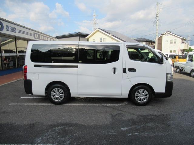 ＮＶ３５０キャラバンバン ロングＤＸターボ　２．５リッターディーゼルターボ　ＮＯＸ適合車　Ｂｌｕｅｔｏｏｔｈ対応地デジナビ　ＥＴＣ　バックカメラ　キーレス　タイミングチェーン　両側スライドドア　ヘッドライトレベライザー　車検整備　保証付き（8枚目）