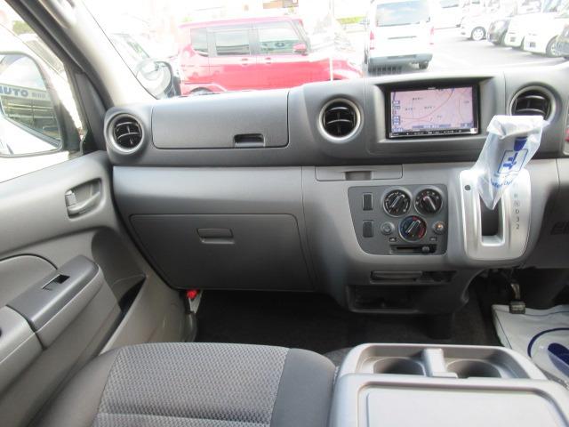 ＮＶ３５０キャラバンバン ロングＤＸターボ　２．５リッターディーゼルターボ　ＮＯＸ適合車　Ｂｌｕｅｔｏｏｔｈ対応地デジナビ　ＥＴＣ　バックカメラ　キーレス　タイミングチェーン　両側スライドドア　ヘッドライトレベライザー　車検整備　保証付き（16枚目）