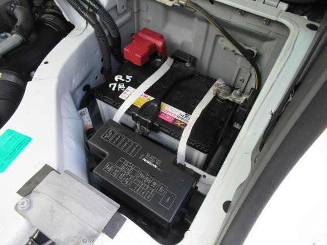 ＮＶ３５０キャラバンバン ロングＤＸターボ　２．５リッターディーゼルターボ　ＮＯＸ適合車　Ｂｌｕｅｔｏｏｔｈ対応地デジナビ　ＥＴＣ　バックカメラ　キーレス　タイミングチェーン　両側スライドドア　ヘッドライトレベライザー　車検整備　保証付き（61枚目）