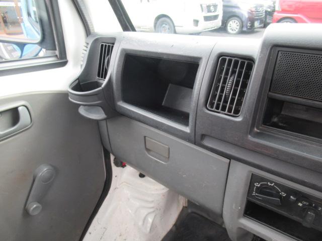 ミニキャブトラック Ｖタイプ　純正ＡＭ／ＦＭラジオ　エアコン　パワステ　オートマ　三方開　車検２年付　ＯＢＤ診断済み（19枚目）