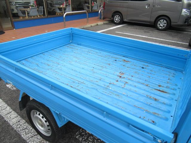 ミニキャブトラック Ｖタイプ　純正ＡＭ／ＦＭラジオ　エアコン　パワステ　オートマ　三方開　車検２年付　ＯＢＤ診断済み（32枚目）