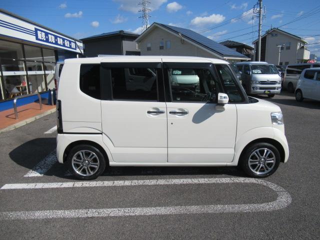 N-BOX G SSパッケージ 社外SDナビ 地デジTV Bカメラ スマートキー プッシュスタート オートエアコン 両側パワースライド 横滑り防止装置 純正14インチAW ウインカーミラー タイミングチェーン 車検2年 OBD診断済(9枚目)