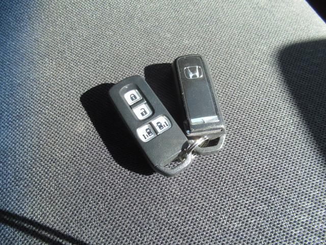 N-BOX G SSパッケージ 社外SDナビ 地デジTV Bカメラ スマートキー プッシュスタート オートエアコン 両側パワースライド 横滑り防止装置 純正14インチAW ウインカーミラー タイミングチェーン 車検2年 OBD診断済(29枚目)