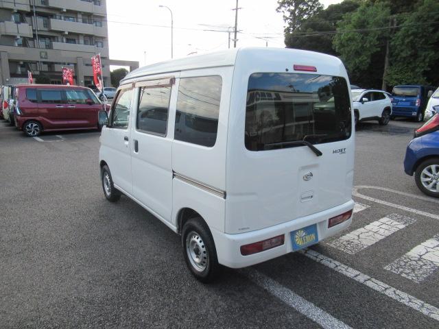 ハイゼットカーゴ スペシャル　純正ＡＭ／ＦＭラジオ　ハイルーフ　集中ドアロック　Ｗエアバック　ＥＴＣ　プライバシーガラス　タイミングチェーン　乗車定員２／４人　積載量３５０／２５０ｋｇ　車検２年付　ＯＢＤ診断済み（12枚目）