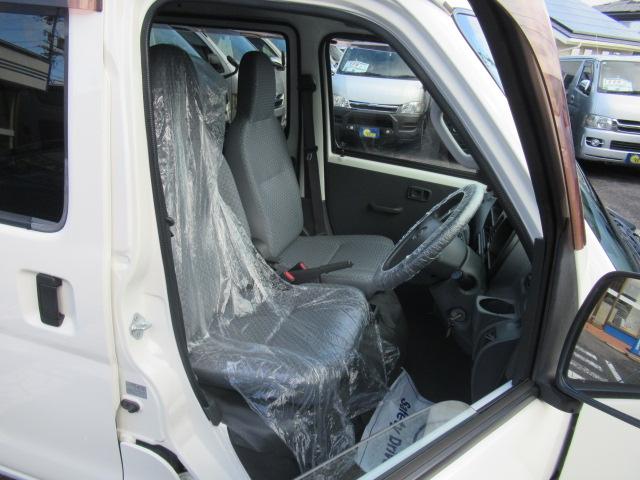 ハイゼットカーゴ スペシャル　純正ＡＭ／ＦＭラジオ　ハイルーフ　集中ドアロック　Ｗエアバック　ＥＴＣ　プライバシーガラス　タイミングチェーン　乗車定員２／４人　積載量３５０／２５０ｋｇ　車検２年付　ＯＢＤ診断済み（29枚目）