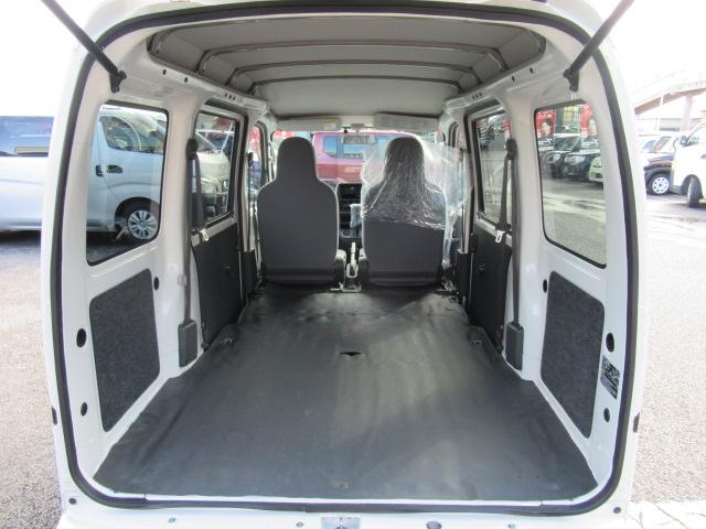 ハイゼットカーゴ スペシャル　純正ＡＭ／ＦＭラジオ　ハイルーフ　集中ドアロック　Ｗエアバック　ＥＴＣ　プライバシーガラス　タイミングチェーン　乗車定員２／４人　積載量３５０／２５０ｋｇ　車検２年付　ＯＢＤ診断済み（41枚目）