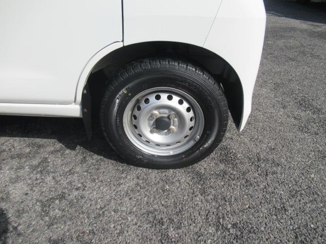 ハイゼットカーゴ スペシャル　純正ＡＭ／ＦＭラジオ　ハイルーフ　集中ドアロック　Ｗエアバック　ＥＴＣ　プライバシーガラス　タイミングチェーン　乗車定員２／４人　積載量３５０／２５０ｋｇ　車検２年付　ＯＢＤ診断済み（52枚目）