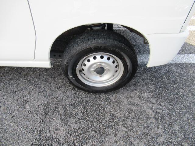ハイゼットカーゴ スペシャル　純正ＡＭ／ＦＭラジオ　ハイルーフ　集中ドアロック　Ｗエアバック　ＥＴＣ　プライバシーガラス　タイミングチェーン　乗車定員２／４人　積載量３５０／２５０ｋｇ　車検２年付　ＯＢＤ診断済み（54枚目）