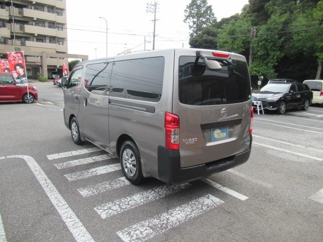 ＮＶ３５０キャラバンバン ロングＤＸターボ　２．５リッターディーゼルターボ　ＮＯＸ適合車　地デジナビ　ＥＴＣ　両側スライドドア　６人乗り　タイミングチェーン　キーレス　パワーウィンドー　エアバック　車検整備　保証付き（11枚目）