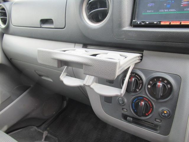 ＮＶ３５０キャラバンバン ロングＤＸターボ　２．５リッターディーゼルターボ　ＮＯＸ適合車　地デジナビ　ＥＴＣ　両側スライドドア　６人乗り　タイミングチェーン　キーレス　パワーウィンドー　エアバック　車検整備　保証付き（20枚目）