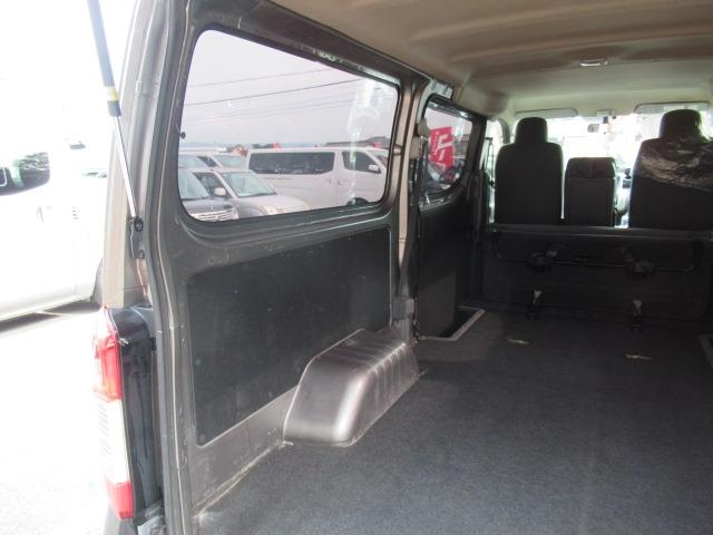 ＮＶ３５０キャラバンバン ロングＤＸターボ　２．５リッターディーゼルターボ　ＮＯＸ適合車　地デジナビ　ＥＴＣ　両側スライドドア　６人乗り　タイミングチェーン　キーレス　パワーウィンドー　エアバック　車検整備　保証付き（47枚目）