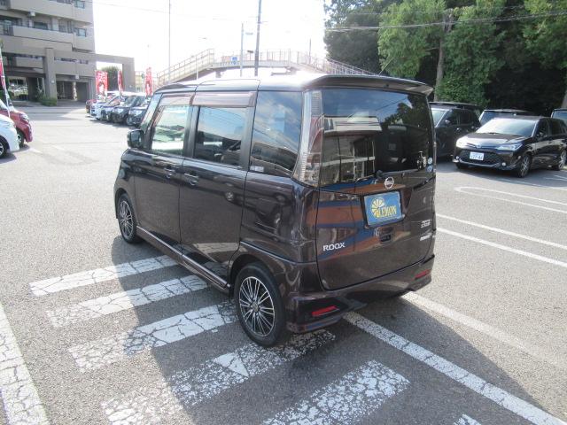 ルークス ハイウェイスターターボ　リミテッド　純正ＳＤナビ　地デジＴＶ　Ｂカメラ　インテリキー　プッシュスタート　オートエアコン　両側パワースライド　ＥＴＣ　ディスチャージ　フォグ　社外１４インチＡＷ　ウインカーミラー　車検２年付　ＯＢＤ診断済（12枚目）