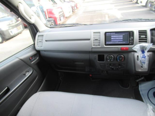 ハイエースバン ロングDX 走行4万キロ台 Bluetooth対応フルセグナビ バックカメラ ETC ドライブレコーダー 積載量1000キロ 両側スライドドア 集中ドアロック 1オーナー車 6人乗り 車検整備 保証付き(16枚目)