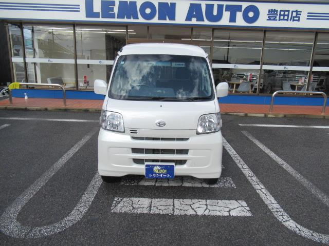 ハイゼットカーゴ クルーズ　純正ＡＭ／ＦＭラジオ　キーレス　パートタイム４ＷＤ　ハイルーフ　電動格納ミラー　プライバシーガラス　タイミングチェーン　乗車定員２／４人　積載量３５０／２５０ｋｇ　車検Ｒ８年１１月　ＯＢＤ診断済（7枚目）