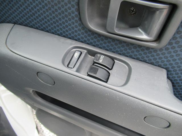 ハイゼットカーゴ クルーズ　純正ＡＭ／ＦＭラジオ　キーレス　パートタイム４ＷＤ　ハイルーフ　電動格納ミラー　プライバシーガラス　タイミングチェーン　乗車定員２／４人　積載量３５０／２５０ｋｇ　車検Ｒ８年１１月　ＯＢＤ診断済（27枚目）