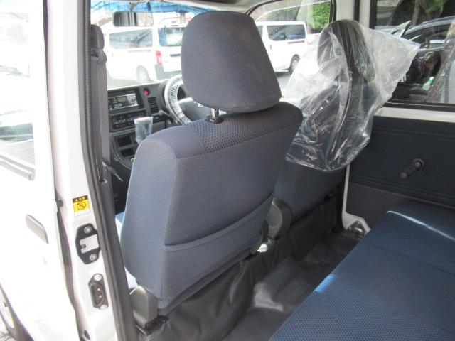 ハイゼットカーゴ クルーズ　純正ＡＭ／ＦＭラジオ　キーレス　パートタイム４ＷＤ　ハイルーフ　電動格納ミラー　プライバシーガラス　タイミングチェーン　乗車定員２／４人　積載量３５０／２５０ｋｇ　車検Ｒ８年１１月　ＯＢＤ診断済（37枚目）