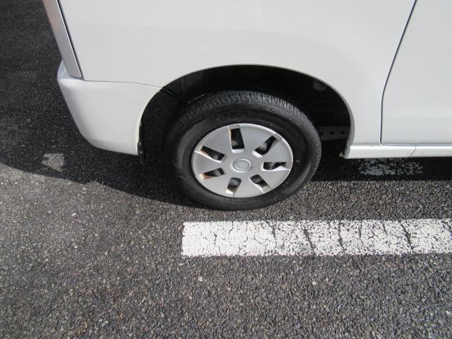 ハイゼットカーゴ クルーズ　純正ＡＭ／ＦＭラジオ　キーレス　パートタイム４ＷＤ　ハイルーフ　電動格納ミラー　プライバシーガラス　タイミングチェーン　乗車定員２／４人　積載量３５０／２５０ｋｇ　車検Ｒ８年１１月　ＯＢＤ診断済（54枚目）