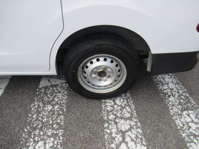 NV200バネットバン DX キーレス 両側スライドドア 5人乗り タイミングチェーン インパネAT 小窓付きガラス インパネAT 車検整備付き(53枚目)