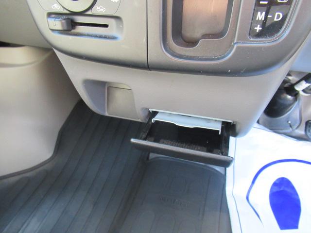 ＮＶ１００クリッパーバン ＤＸ　ＡＭ／ＦＭラジオ　キーレスキー　ハイルーフ　ＥＴＣ　プライバシーガラス　５ＡＧＳ　２ｎｄ発進　タイミングチェーン　乗車定員２／４人　積載量３５０／２５０ｋｇ　車検２年付　ＯＢＤ診断済　修復歴無し（19枚目）