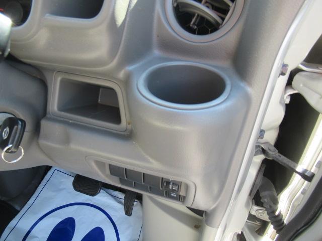 ＮＶ１００クリッパーバン ＤＸ　ＡＭ／ＦＭラジオ　キーレスキー　ハイルーフ　ＥＴＣ　プライバシーガラス　５ＡＧＳ　２ｎｄ発進　タイミングチェーン　乗車定員２／４人　積載量３５０／２５０ｋｇ　車検２年付　ＯＢＤ診断済　修復歴無し（24枚目）