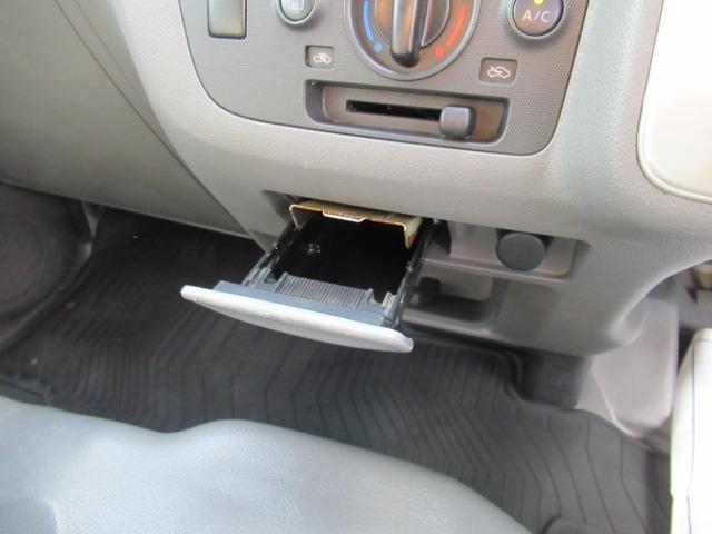 NV350キャラバンバン ロングDX 2.0ガソリン スライドドア キーレス タイミングチェーン 積載量1250キロ 6人乗り ETC パワーウィンドー エアバック 車検整備 保証付き(21枚目)