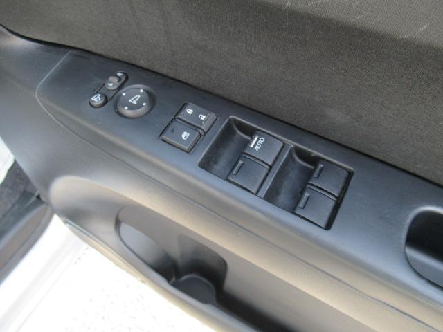 Ｎ－ＢＯＸ Ｇ　ＳＳパッケージ　スマートキー　プッシュスタート　オートエアコン　両側パワースライド　ＥＴＣ　横滑り防止装置　アイドリングストップ　純正１４インチＡＷ　ウインカーミラー　タイミングチェーン　車検２年付　ＯＢＤ診断済（31枚目）