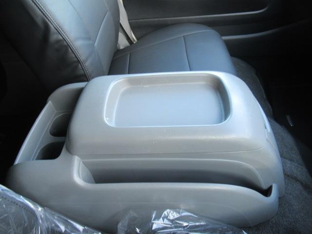 ハイエースバン ロングスーパーGL 3.0リッターディーゼルターボ NOX適合車 Bluetooth対応ナビ バックカメラ ドラレコ機能付きデジタルインナーミラー キーレス シートカバー ガングリップステアリング 車検整備 保証付き(30枚目)