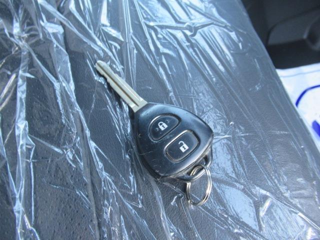 ハイエースバン ロングスーパーGL 3.0リッターディーゼルターボ NOX適合車 Bluetooth対応ナビ バックカメラ ドラレコ機能付きデジタルインナーミラー キーレス シートカバー ガングリップステアリング 車検整備 保証付き(36枚目)