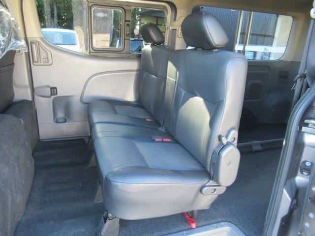 ＮＶ３５０キャラバンバン ロングプレＧＸターボクロムギアパックバージョンブラク　２．５リッターディーゼルターボ　ＮＯＸ適合車　Ｂｌｕｅｔｏｏｔｈ対応フルセグナビ　ＥＴＣ　バックカメラ　スマートキープッシュスタート　電動格納式ドアミラー　Ｗエアコン　Ｒヒーター　純正ＡＷ車検整備保証（49枚目）