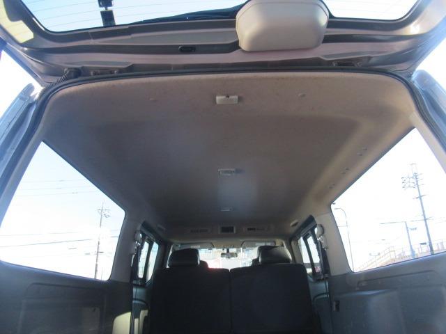ＮＶ３５０キャラバンバン ロングプレＧＸターボクロムギアパックバージョンブラク　２．５リッターディーゼルターボ　ＮＯＸ適合車　Ｂｌｕｅｔｏｏｔｈ対応フルセグナビ　ＥＴＣ　バックカメラ　スマートキープッシュスタート　電動格納式ドアミラー　Ｗエアコン　Ｒヒーター　純正ＡＷ車検整備保証（55枚目）