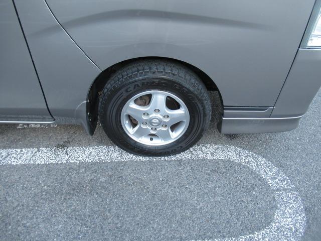 ＮＶ３５０キャラバンバン ロングプレＧＸターボクロムギアパックバージョンブラク　２．５リッターディーゼルターボ　ＮＯＸ適合車　Ｂｌｕｅｔｏｏｔｈ対応フルセグナビ　ＥＴＣ　バックカメラ　スマートキープッシュスタート　電動格納式ドアミラー　Ｗエアコン　Ｒヒーター　純正ＡＷ車検整備保証（72枚目）