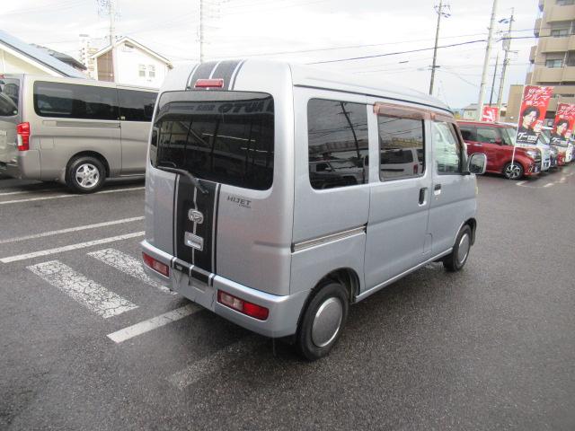 ハイゼットカーゴ クルーズ　社外ＳＤナビ　フルセグ　ハイルーフ　集中ドアロック　Ｗエアバック　全席ＰＷ　電動格納ミラー　ＥＴＣ　タイミングチェーン　乗車定員２／４人　積載量３５０／２５０ｋｇ　車検Ｒ８年１２月迄（10枚目）