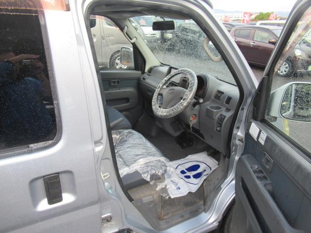 ハイゼットカーゴ クルーズ　社外ＳＤナビ　フルセグ　ハイルーフ　集中ドアロック　Ｗエアバック　全席ＰＷ　電動格納ミラー　ＥＴＣ　タイミングチェーン　乗車定員２／４人　積載量３５０／２５０ｋｇ　車検Ｒ８年１２月迄（27枚目）