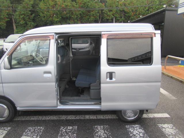 ハイゼットカーゴ クルーズ　社外ＳＤナビ　フルセグ　ハイルーフ　集中ドアロック　Ｗエアバック　全席ＰＷ　電動格納ミラー　ＥＴＣ　タイミングチェーン　乗車定員２／４人　積載量３５０／２５０ｋｇ　車検Ｒ８年１２月迄（38枚目）
