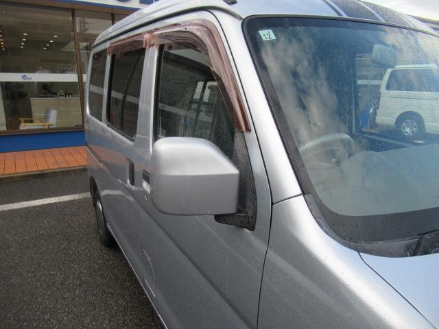 ハイゼットカーゴ クルーズ　社外ＳＤナビ　フルセグ　ハイルーフ　集中ドアロック　Ｗエアバック　全席ＰＷ　電動格納ミラー　ＥＴＣ　タイミングチェーン　乗車定員２／４人　積載量３５０／２５０ｋｇ　車検Ｒ８年１２月迄（49枚目）