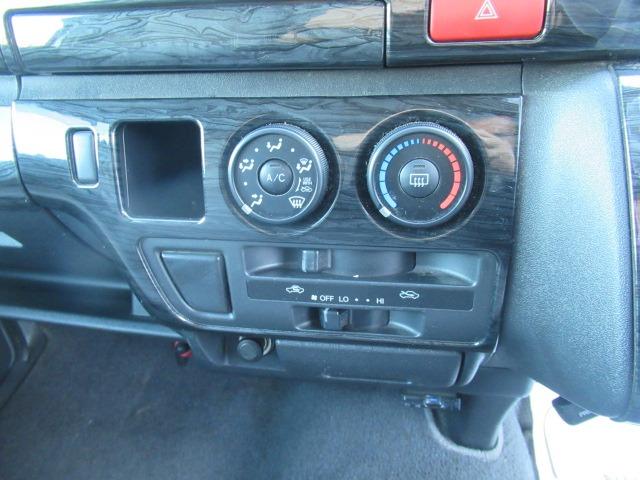 ハイエースバン ロングDX 3.0リッターディーゼルターボ NOX適合車 フルセグナビ ETC タイミングベルト交換済み 両側スライドドア キーレス 車検整備 保証付き(21枚目)